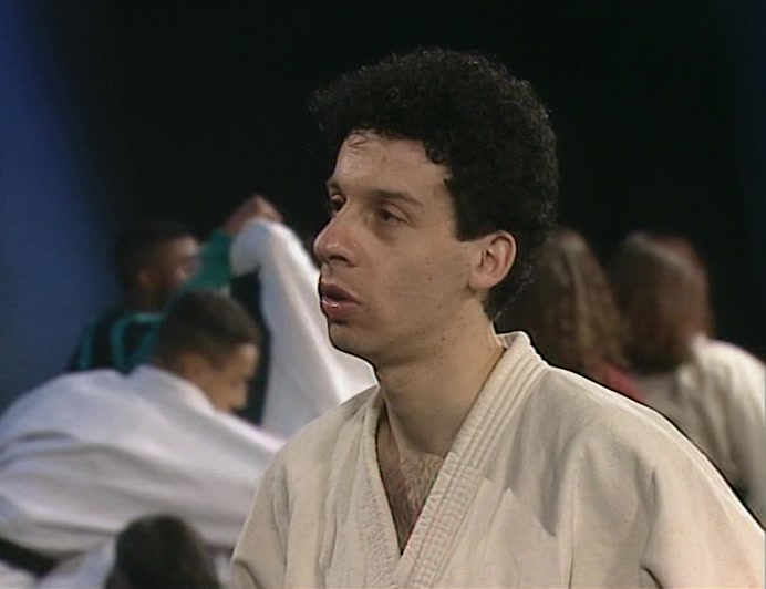 - SNOOKER BALL IN A SOCK? - NO, NO. 