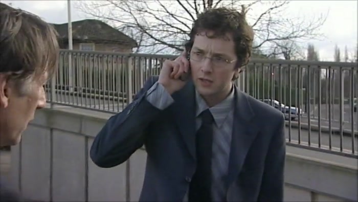 - NO. - WHAT'S GOING ON, OLLY.? 
