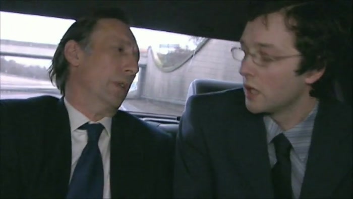 - I CAN'T DO THIS. - YOU'VE GOT TO DO THIS. 
