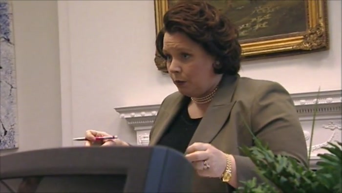 - (HUGH) SORRY? - I'M NOT SAYING THAT'S NOT NICE. 