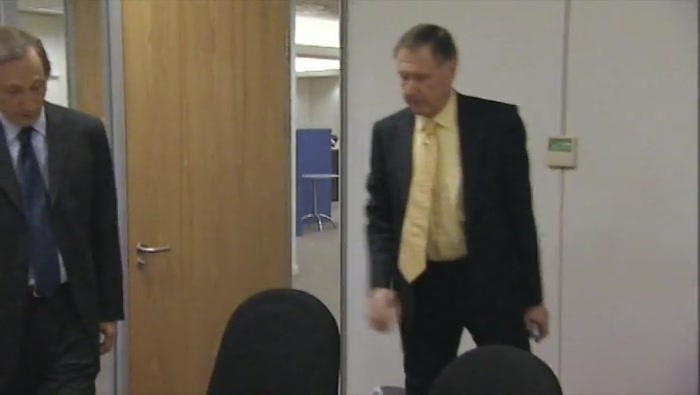 - AND THIS IS MARY, OUR FOCUS GROUP STAR. - (HUGH) GREAT TO MEET YOU. 