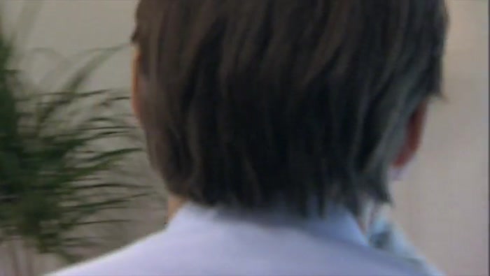 - (WHISPERS) GLENN, GOT A BIT OF A PROBLEM. - WHAT? 