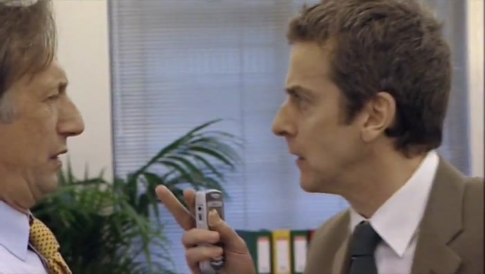 - YOU ARE A BROKEN VASE. - WHAT THE FUCK ARE YOU TALKING ABOUT? 