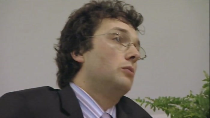 - WHY DID YOU SAY ''SHE''? - I DON'T KNOW. 