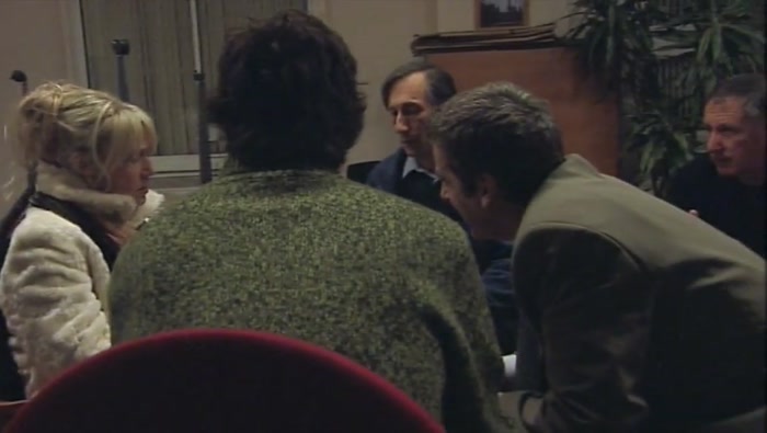 - NO, NO, NO. - YOU SPOKE TO SIMON HEWITT. 