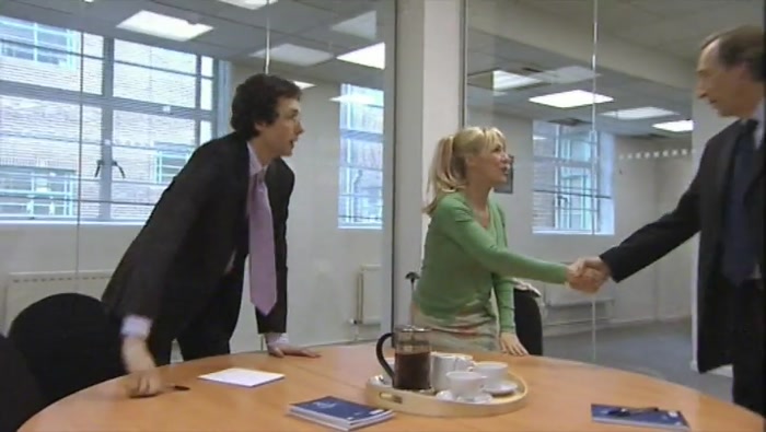- HELLO! - HI. I'M MARY. 