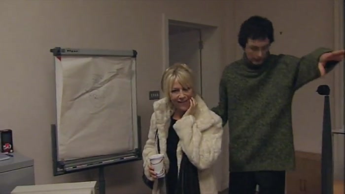 MARY, YOU KNOW HUGH. YOU'VE MET GLENN BEFORE. 