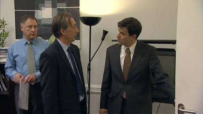 - OH, THAT'S VERY IMPRESSIVE. - NO IT ISN'T, IT'S JUST WHAT WE DO, IT'S NORMAL. 