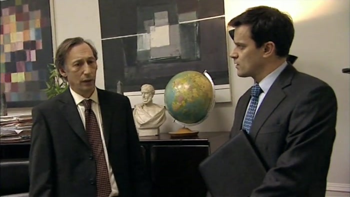 - LIKE, ER... - LIKE OLLY. 