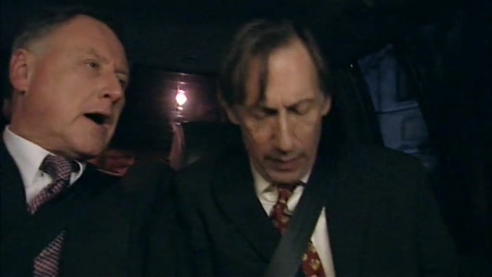 - MAYBE I SHOULD GO WITHOUT THE TIE. - IT'S NOT A LAUGH, IT'S FINE. 