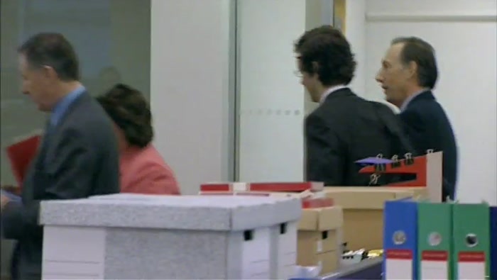 - HE DIDN'T EVEN GET IT. - NO, HE GOT IT, HE FLINCHED, HE WAS HATING IT. 