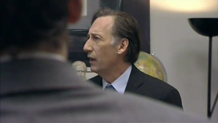 - MALCOLM? - YEAH? 