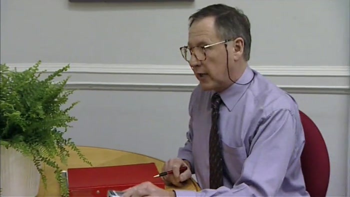 - TEN MINUTES. IT'S ANGELA HEANEY. - SO SHE LEFT THE STANDARD? 