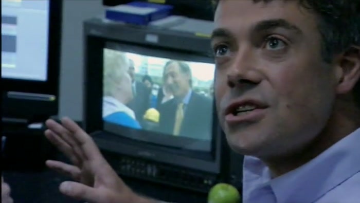 MALCOLM, THIS IS A TRADITIONAL, OLD-FASHIONED NEWS STORY, CALLED ''MINISTER LOOKS A TIT''. 