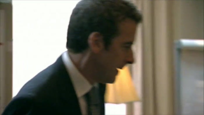 I'M A MAN OF PRINCIPLE. I LIKE TO KNOW WHETHER I'M LYING TO SAVE A TOSSER OR A MORON. 