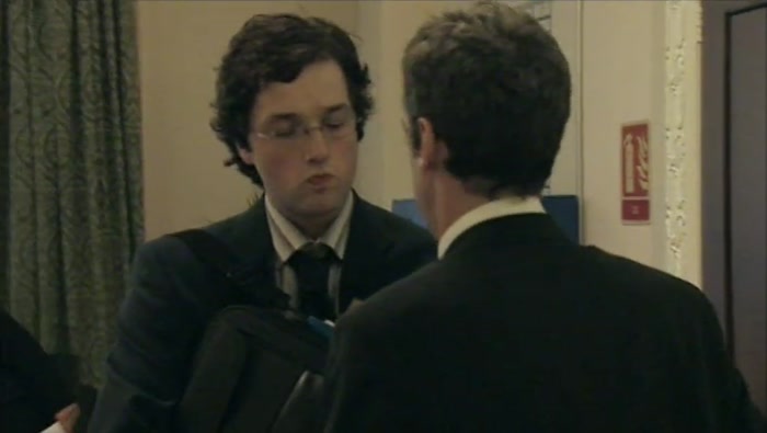 HEY, OLLY, I KNOW THAT YOU'RE DEAD BRAINY. BUT LOOK. 