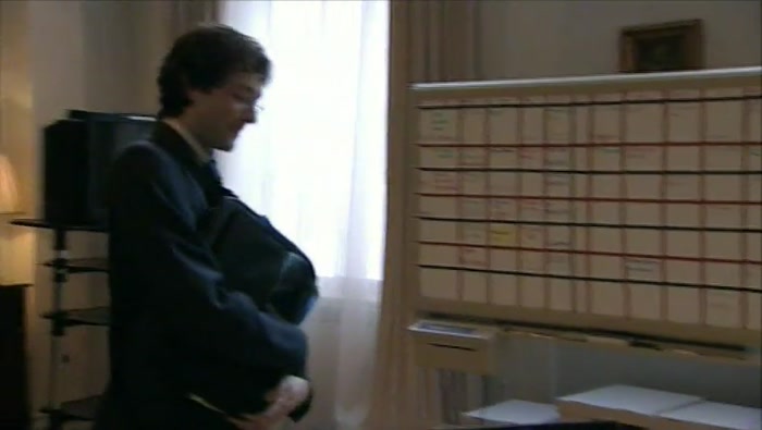 - THANKS, MALCOLM... - HORACE! RIGHT, OK... 