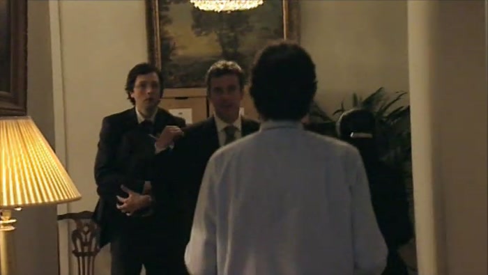 - NOT EXACTLY. IT'S COMPLICATED... - HEY, JAMIE, THIS IS OLLY. 