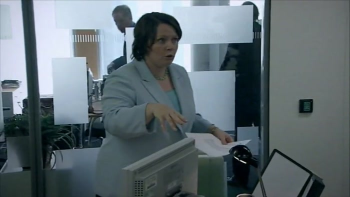 - I DON'T GIVE THEM, NORMALLY. - OH, GOD! 