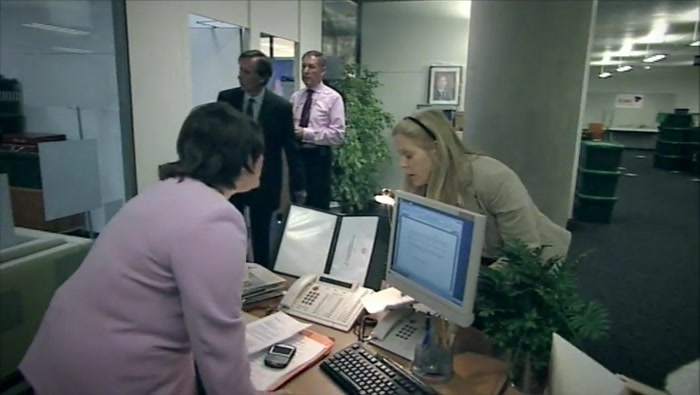 - IT'S GOING TO BE HARD TO SHOOT UP IN THERE. - YEAH, YEAH, THAT'S TRUE. 
