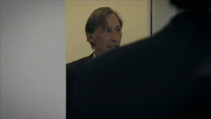 - A MAN IN HIS 50S, HIDING. - LOOK, HE'S GONE. HUGH, COME OUT. 
