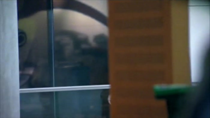 - WHY DOES HE NEVER LAUGH WITH ME LIKE THAT? - (OLLY) LACK OF CLICK? 
