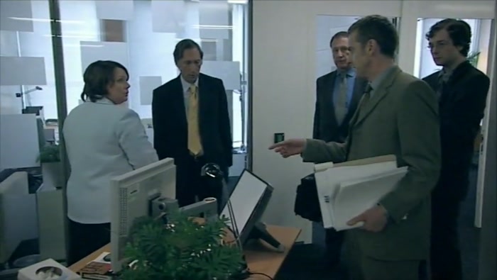 TERRI, YOU'RE GIVING A PRESS CONFERENCE IN 90 MINUTES. YOU'RE GOING TO APOLOGISE. 