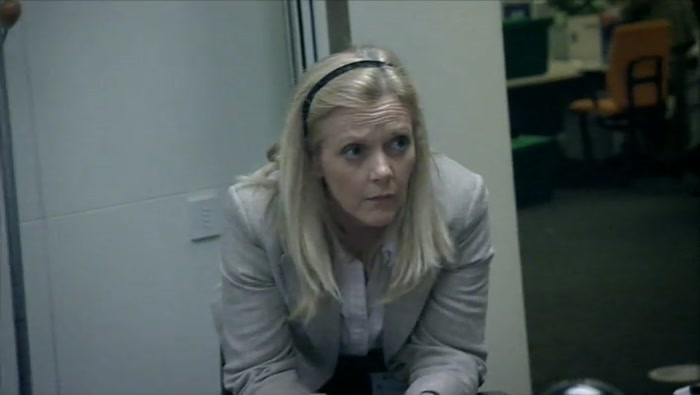 ROBYN, GO AND SEE IT ABOUT THE E-MAIL PROBLEM. 