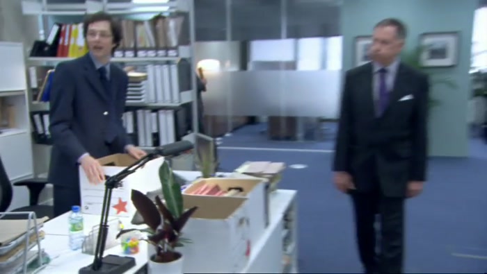 AWWW... LOOK AT GLENN... YOUR FACE. 