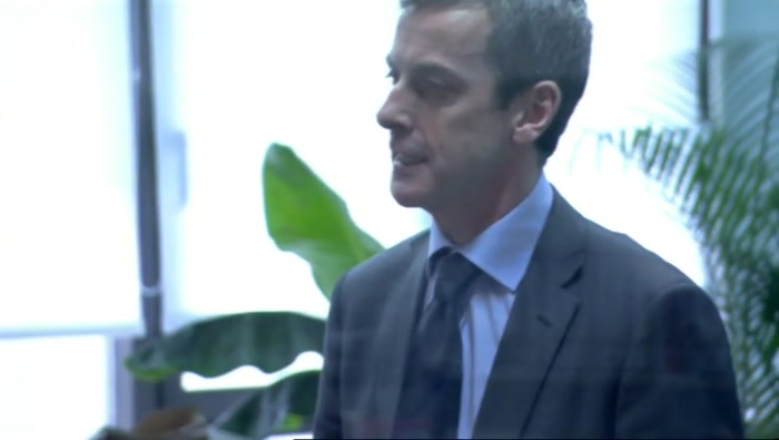 AND THEN THEY HAD THAT GUY  JOHNNY VAUGHAN - REMEMBER HIM?  