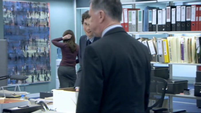 AWWW... LOOK AT GLENN... YOUR FACE. 