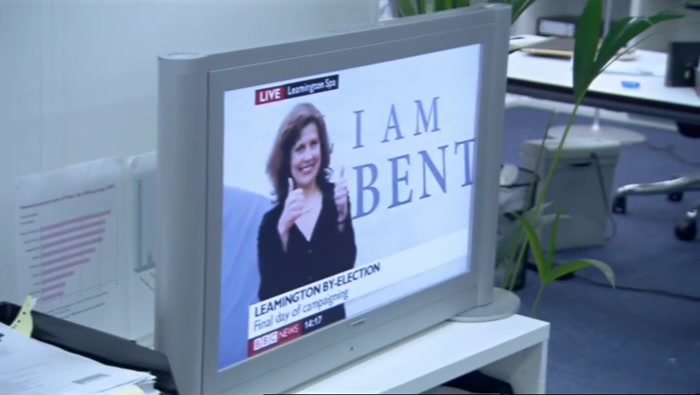 HI DARLING! DID YOU SEE MOMMY ON THE TELLY?  