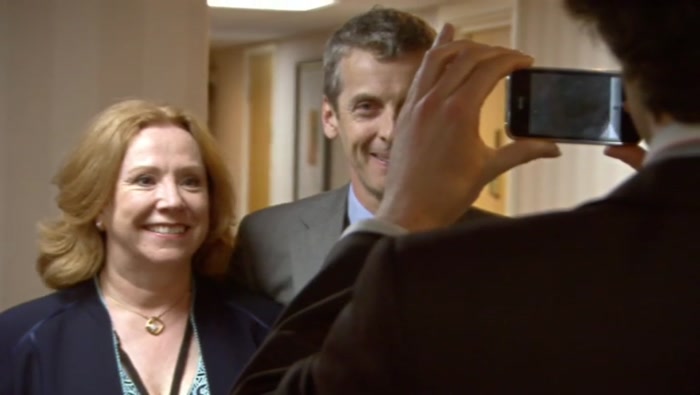 - YOU'RE A STUNNER, YE. - THANK YOU. NO, YOU'RE A STUNNER. 