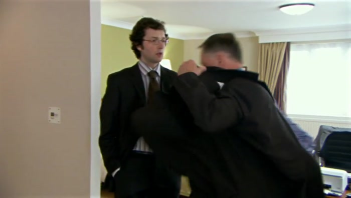 YEAH, THAT'S RIGHT, RIP YOUR SHIRT OFF! GO ON, BRAVEHEART! FREEDOM! 