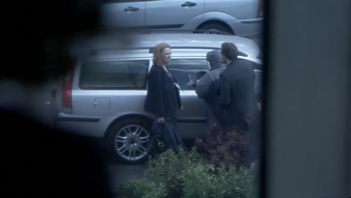 - I'M ALLERGIC TO DOGS. - NICOLA: LOOK AT US! LOOK... 