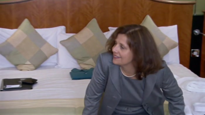 MAYBE THE ROOM ONLY LOOKS BIGGER BECAUSE GLENN'S KETTLE IS SO TINY. 
