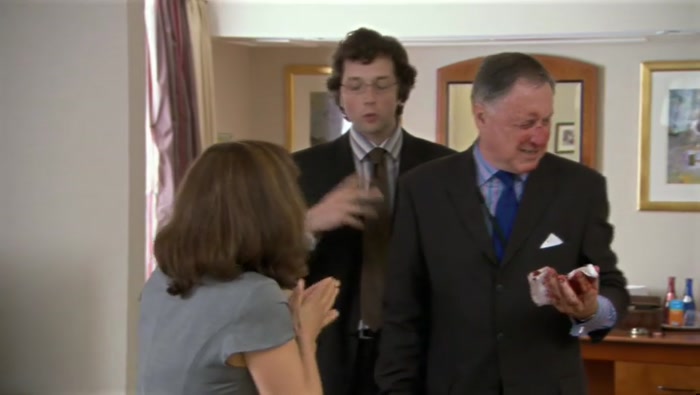 WE NEED A COLD PRESS OR... HAVE YOU GOT... IS THERE ICE? 