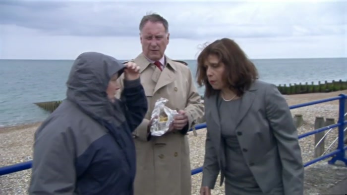 - NO ONE WILL RECOGNISE YOUR COVER. - SHE'S OVER THERE. 