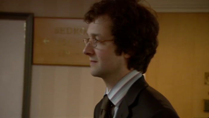 I KNOW HE LOOKS A BIT LIKE AN ANOREXIC LEO SAYER THERE, BUT... 