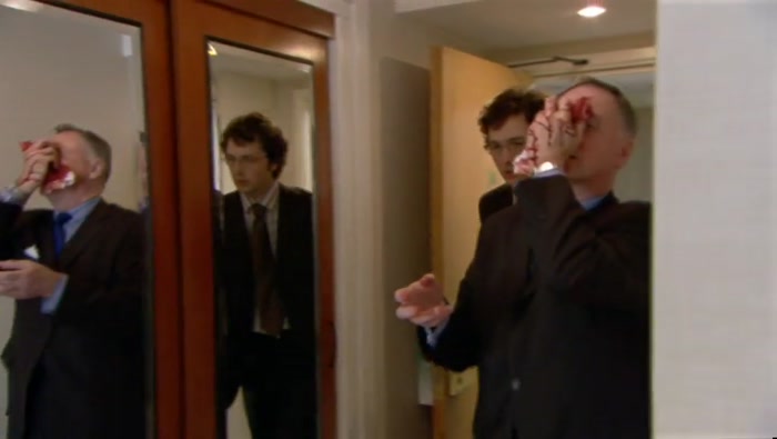 - YEAH, IT'S ALL RIGHT, DON'T WORRY. - IT'S ALL... NO, NO, NO. 