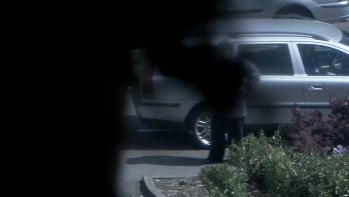 I CAN SEE YOU, AND YOU'RE NOT IN THE CAR AND YOU'RE NOT DRIVING AWAY 