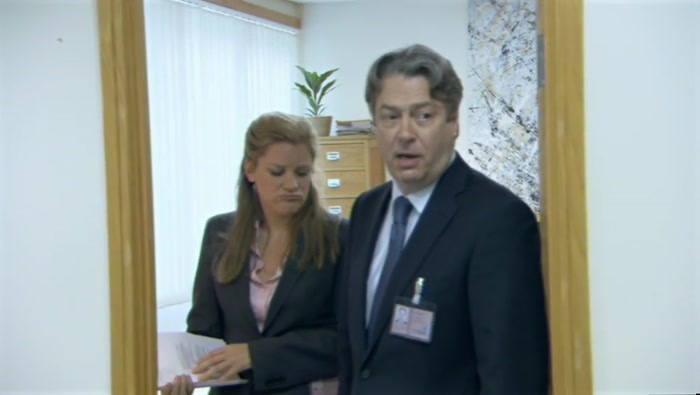 NO, YOU LOOK FINE. IT'S ALL PRETTY SHAMBOLIC THERE AT THE MOMENT. 
