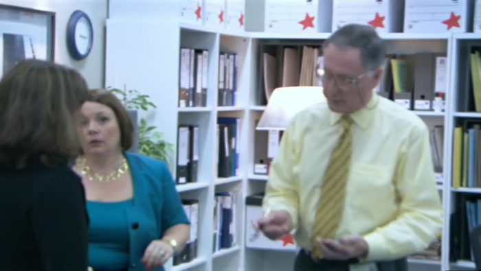 NICOLA, JUST GOT A TEXT FROM MALCOLM. HE'S SAYS HE KNOWS MANNION WAS HERE. 