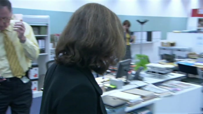NICOLA, JUST GOT A TEXT FROM MALCOLM. HE'S SAYS HE KNOWS MANNION WAS HERE. 