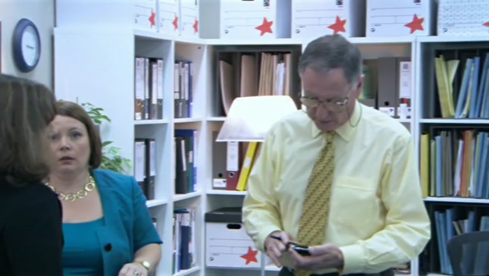 NICOLA, JUST GOT A TEXT FROM MALCOLM. HE'S SAYS HE KNOWS MANNION WAS HERE. 