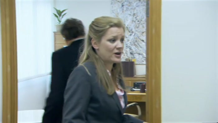 NICOLA MURRAY'S QUITE DISTRACTED WITH THAT WHOLE DAUGHTER THING. 
