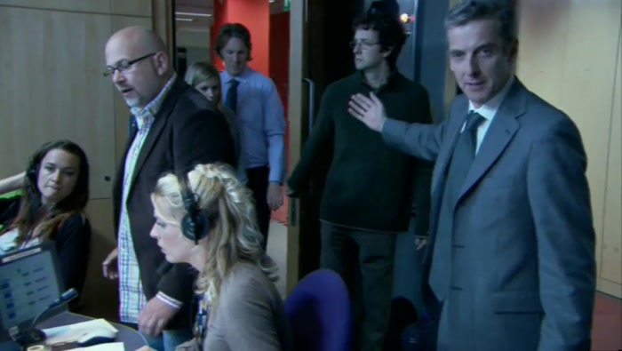 - I WANT TO ADD TO THE PARTY ATMOSPHERE. - GATHER AROUND, EVERYBODY. 