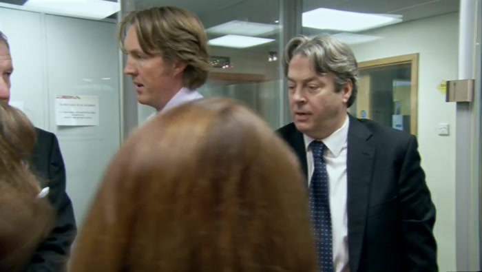 - HELLO, NICOLA. - GLENN: CAN I HELP YOU? 