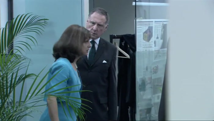 - (WHISPERING) MALCOLM... - NO. 
