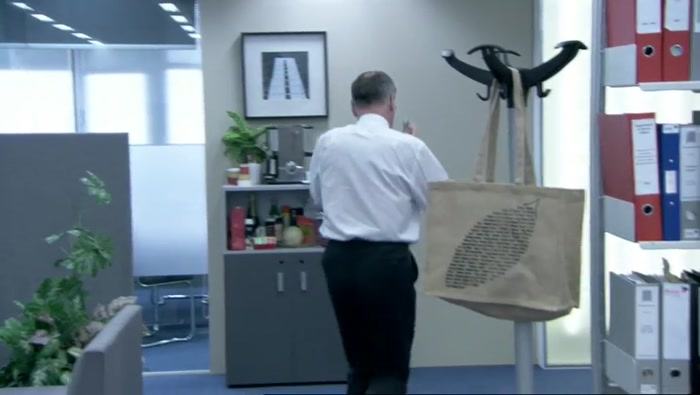 OLLY: HEY, BEN, SORRY YOU DON'T HAVE YOUR MAGIC DRAWER ANY MORE. 